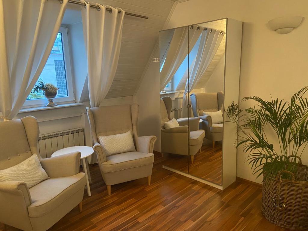 Lux Plus Apartament Chodziez, Zwyciestwa 13 Kültér fotó